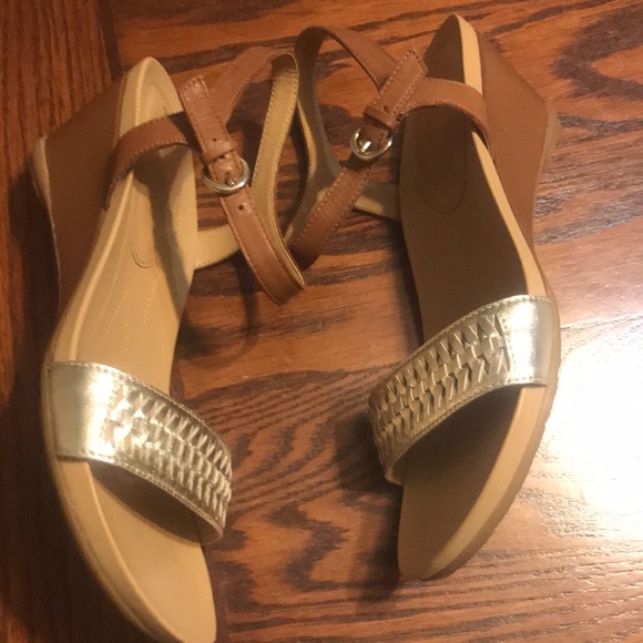 Women’s Naturalizer Sandals Size 9.5 M - Picture 16 of 16